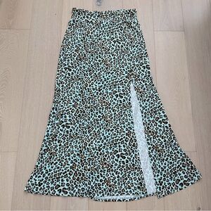 Karen Kane leopard cheetah animal print slit front skirt